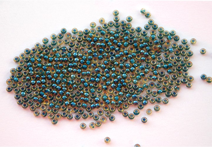 (11337.10.0) Бісер прозорий жовтий з синьою серединкою